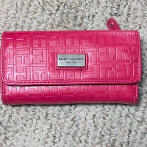 Tommy Hilfiger Red ♥️ Embossed Wallet